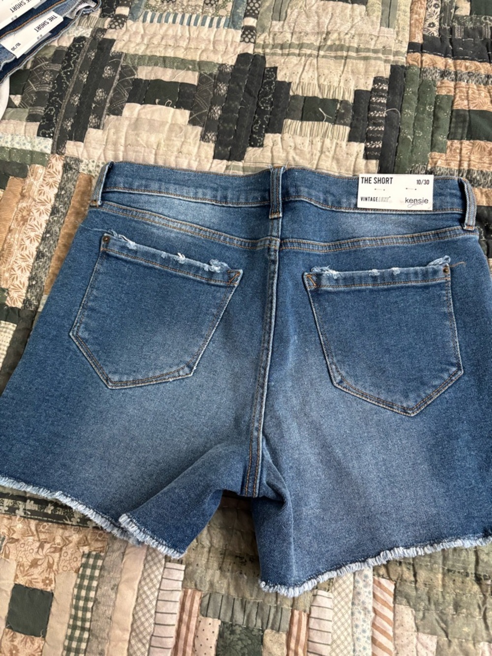 Kensie Blue Distressed Denim Cutoff Shorts Color: Paxton w/Destruction 10/30 NWT - Picture 6 of 10